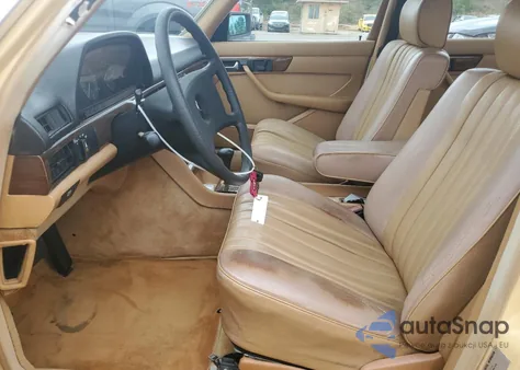 1983 Mercedes-Benz 300 Sd from USA, damaged, VIN WDBCB20A9DB033275